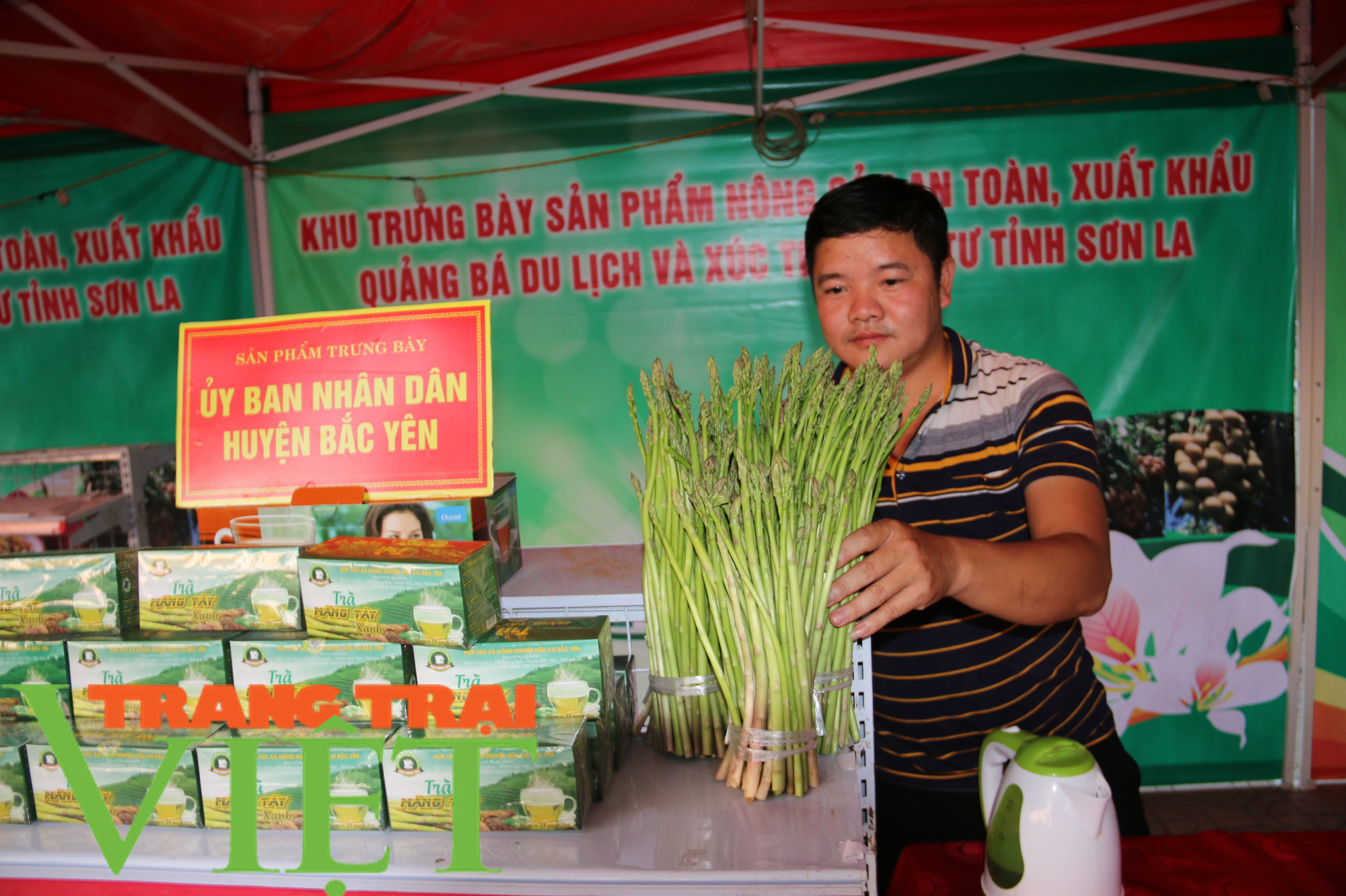 Sơn La: Khai trương trưng bày, giới thiệu nông sản an toàn - Ảnh 5.