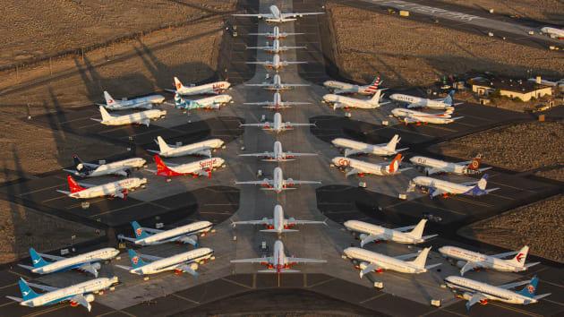 Bị cấm bay quá lâu, Boeing có nguy cơ đình chỉ sản xuất máy bay 737 Max - Ảnh 1.