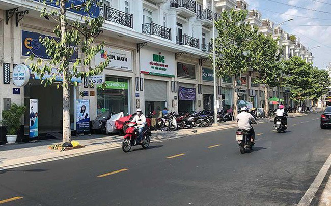 Giới đầu tư chật vật với ki ốt, shophouse - Ảnh 1.