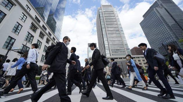 Nhật Bản điều chỉnh nâng tăng trưởng GDP quý III - Ảnh 1.