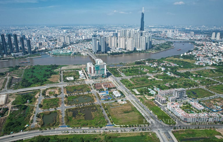 Bốn doanh nghiệp trúng đấu giá đất tại Thủ Thiêm đã ký hợp đồng mua bán  - Ảnh 1.