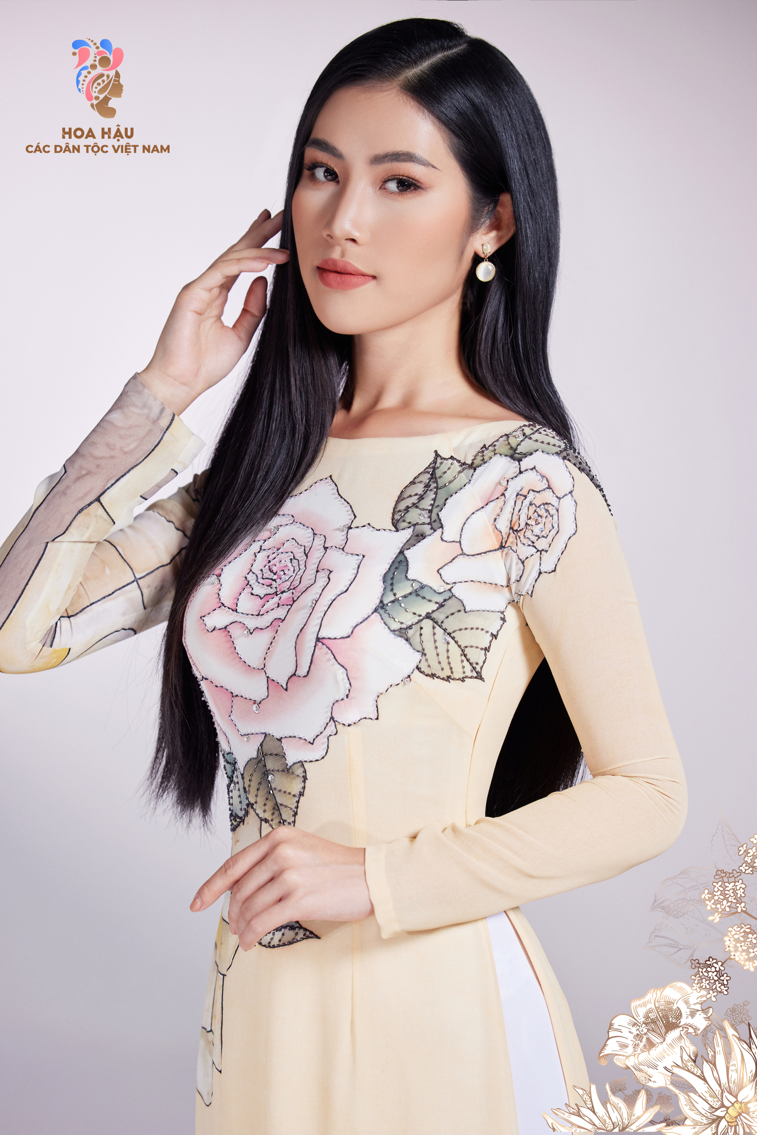 30 thí sinh Hoa hậu các dân tộc Việt Nam duyên dáng trong trang phục truyền thống - Ảnh 5.