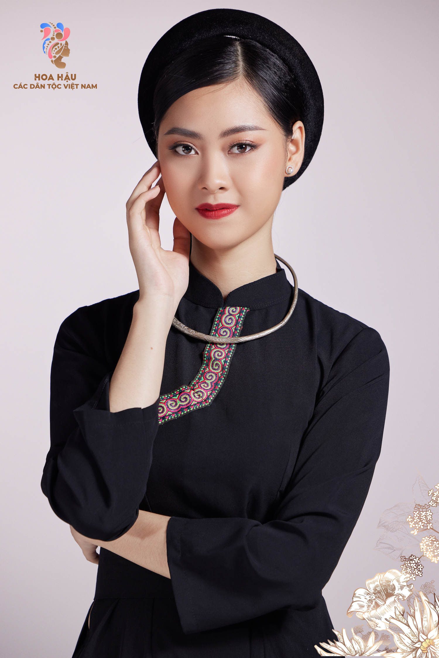 30 thí sinh Hoa hậu các dân tộc Việt Nam duyên dáng trong trang phục truyền thống - Ảnh 10.
