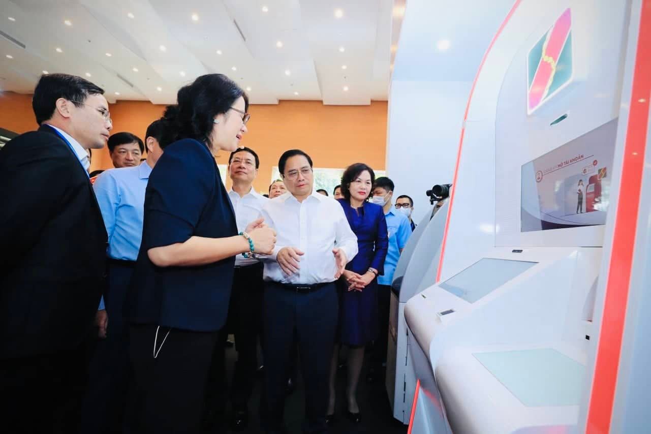 Thủ tướng Phạm Minh Chính: Tránh tình trạng doanh nghiệp công nghệ lấn sân sang hoạt động trung gian tài chính - Ảnh 2.