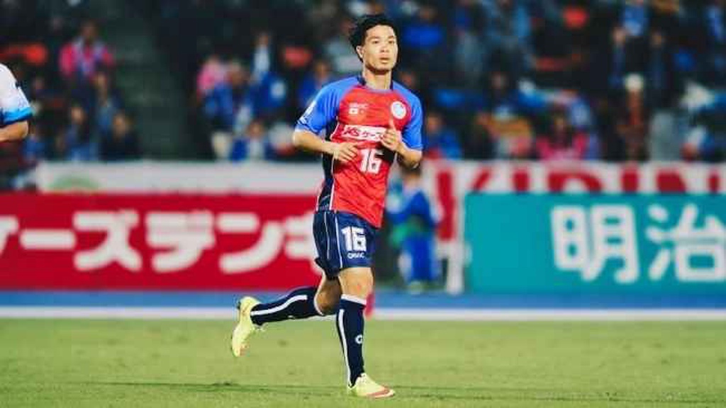 Công Phượng mất điểm trầm trọng trong mắt HLV Yokohama FC