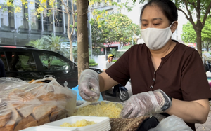 Video: Bữa sáng miễn phí đến với bệnh nhân nghèo