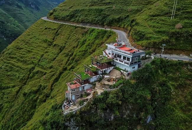 Nhà hàng trên Mã Pì Lèng - Ảnh 1.