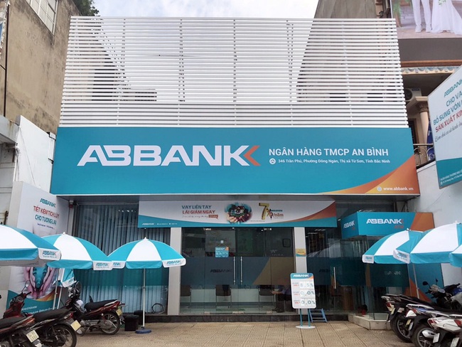 ABBank lãi 925 tỷ trong 10 tháng, tái định vị thương hiệu với hình ảnh hiện đại - Ảnh 1.