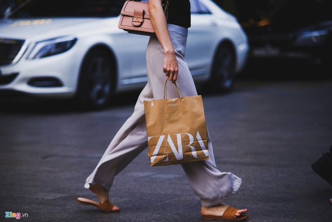Mất 2 năm để chọn vị trí đối diện Zara, H&M, Uniqlo được lợi gì? - Ảnh 3.