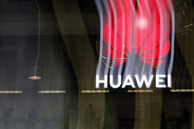 Mỹ gia hạn nới lỏng cấm vận 90 ngày cho Huawei: không làm mờ áp lực - Ảnh 1.