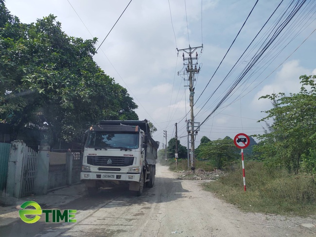 Mỏ đá của Công an tỉnh Quảng Ninh ngang nhiên nổ mìn sát nhà dân - Ảnh 4.