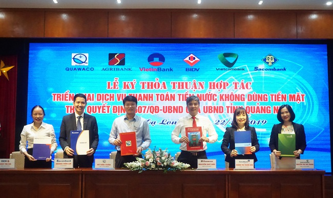 Quảng Ninh: Đẩy mạnh thực hiện thanh toán dịch vụ công qua ngân hàng - Ảnh 1.