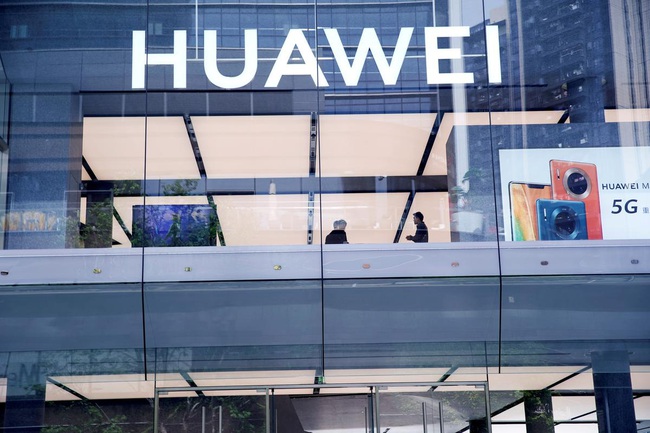 Bộ trưởng Công nghiệp Italy: “Nên cho phép Huawei tham gia vào dự án mạng 5G” - Ảnh 1.
