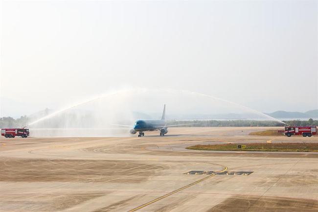 Quảng Ninh: Cảng hàng không Quốc tế Vân Đồn đón chuyến bay đầu tiên từ Nhật Bản  - Ảnh 3.
