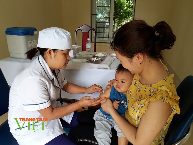 Lai Châu: Nâng cao hiệu quả công tác phòng chống bệnh không lây nhiễm - Ảnh 2.