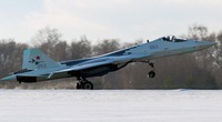 Cặp "song sát tàng hình" của Nga: "Thợ săn" Okhotnik kết hợp cùng tiêm kích Su-57