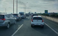 Cao tốc TP.HCM - Long Thành - Dầu Giây ùn tắc kéo dài ngày đầu tiên thu phí tự động không dừng