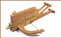 7 loại vũ khí bá đạo nhất thời cổ đại: Có "súng máy" của Gia Cát Lượng