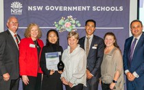 Nữ sinh gốc Việt được vinh danh với "Thành tích học tập xuất sắc nhất" ở Australia