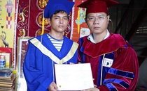 Trường đại học đặc cách xét công nhận tốt nghiệp cho sinh viên qua đời vì bạo bệnh
