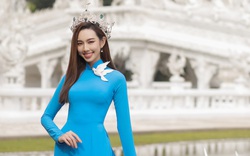 Ngây ngất ngắm Hoa hậu Nguyễn Thúc Thùy Tiên mặc áo dài duyên dáng trên đất Thái Lan