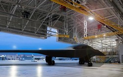 Máy bay ném bom tàng hình B-21 Raider của Mỹ chuẩn bị được hé lộ