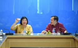 Phó Chủ tịch Hội Nông dân Việt Nam Cao Xuân Thu Vân dự họp giao ban đầu tuần cùng Báo NTNN/Dân Việt