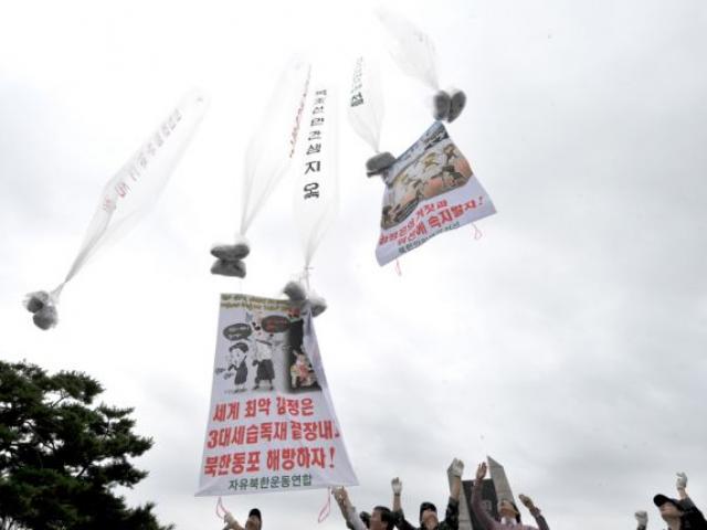 Triều Tiên thả bóng bay rải 1 triệu truyền đơn sang HQ
