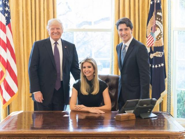 Ivanka là phụ nữ đầu tiên ngồi lên ghế tổng thống Mỹ