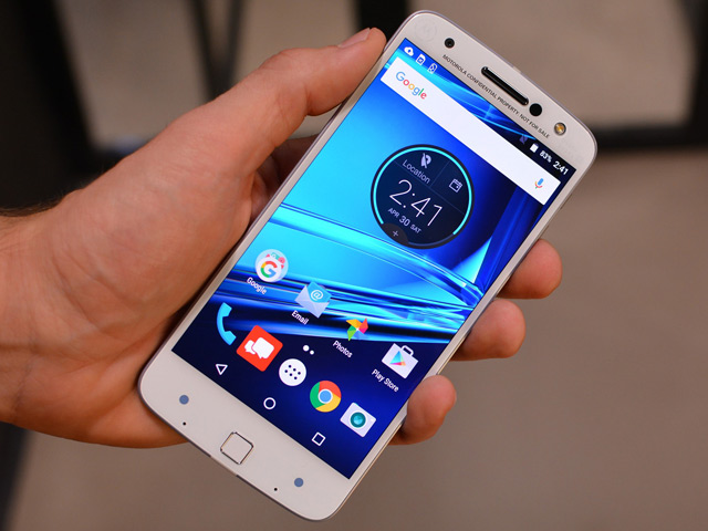 Trên tay smartphone cao cấp mỏng nhất thế giới Moto Z