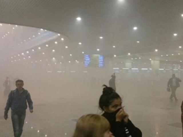 Hỏa hoạn tại sân bay Nga, 3.000 hành khách phải sơ tán