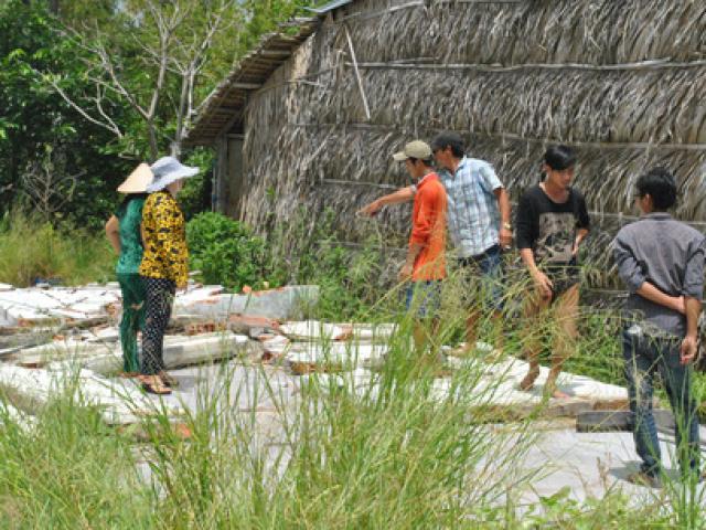 Sập tường nhà hoang, 2 học sinh chết thảm