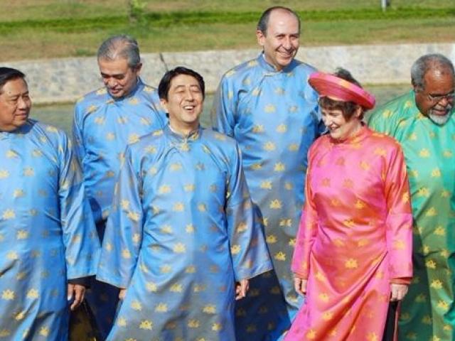 Đằng sau những trang phục lãnh đạo thế giới ”diện” tại các kỳ APEC