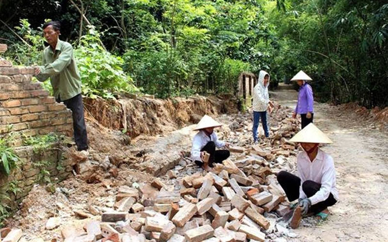 Người dân tự nguyện hiến đất để làm đường giao thông nông thôn