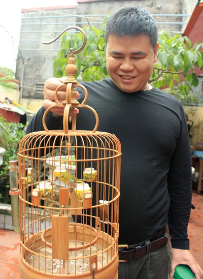 Anh Nguyễn Sĩ Hà - chủ nhân của nhiều chú chim có giá 