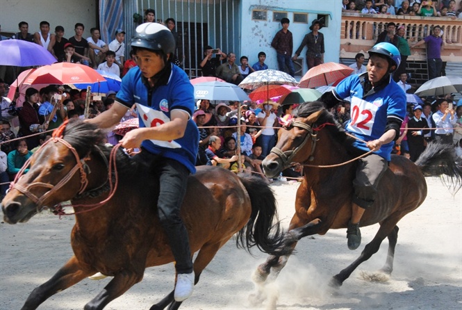 Ganh đua từng cen ti mét…