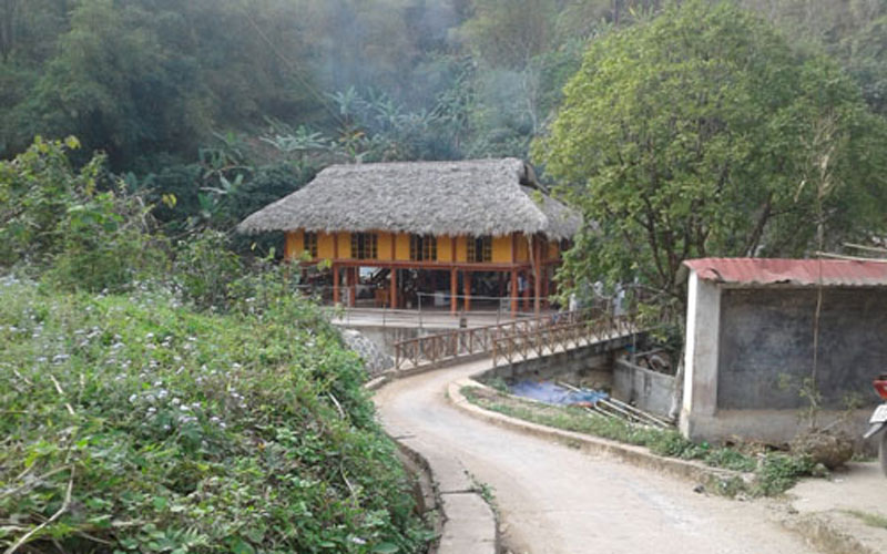 Người dân xóm Giang Mỗ, xã Bình Thanh, Cao Phong nỗ lực giữ gìn bản sắc văn hóa nhằm thu hút khách du lịch.