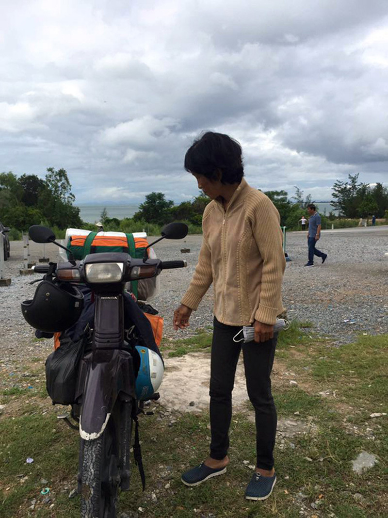 Thái Sơn cùng mẹ thực hiện chuyến đi xuyên Việt trên xe máy. Đây là chuyến đi đáng nhớ nhất đối với cả hai “phượt thủ”