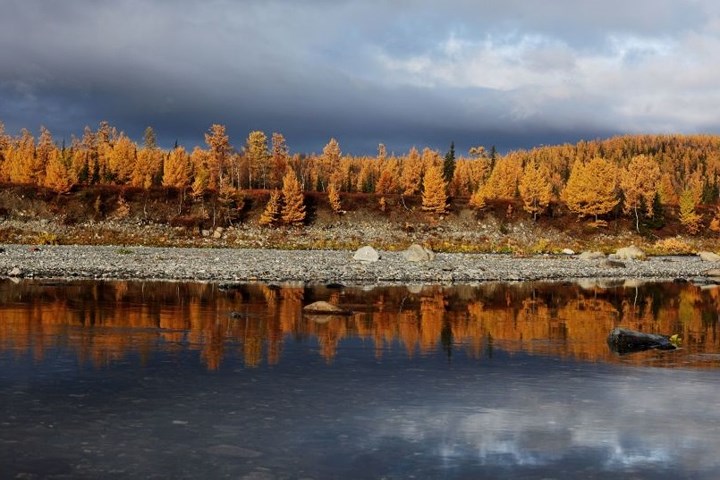 Phần cực bắc của dãy núi Ural rất thưa thớt dân cư nhưng lại có cảnh đẹp ngoạn mục.
