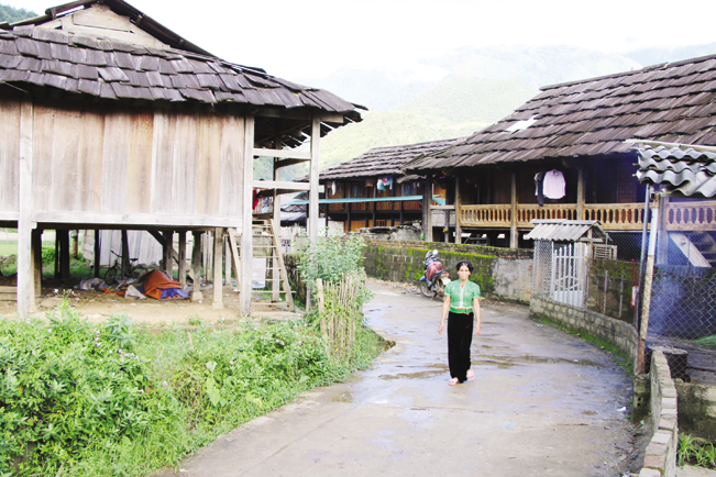 Văn hóa nhà sàn truyền thống của dân tộc Thái ở Mường La vẫn được giữ gìn bảo tồn trở thành điểm đến hấp dẫn của nhiều du khách. QĐ