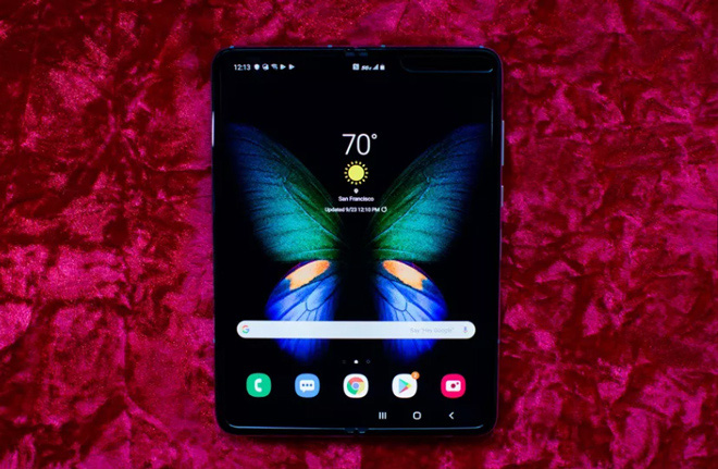 HOT: Smartphone gập lại Galaxy Fold sắp ra mắt tại Việt Nam - Ảnh 4.