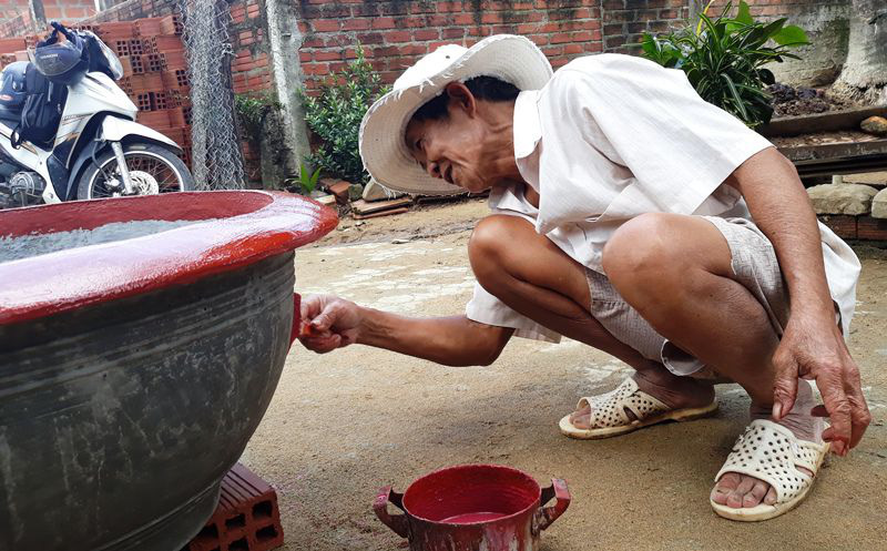 Lão nông nói gì khi tự nộp đơn xin rút khỏi hộ nghèo - Ảnh 3.