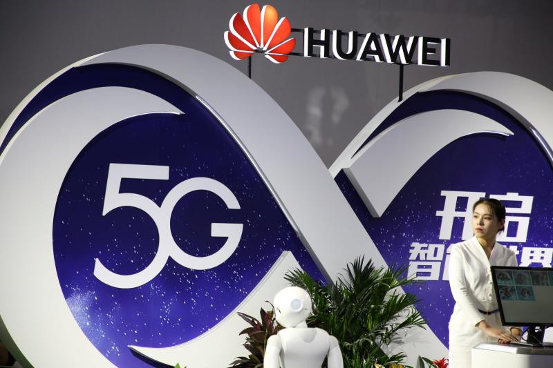 Mỹ siết chặt cấm vận Huawei, dự án phủ sóng 5G của Trung Quốc &quot;ngấm đòn&quot; - Ảnh 1.