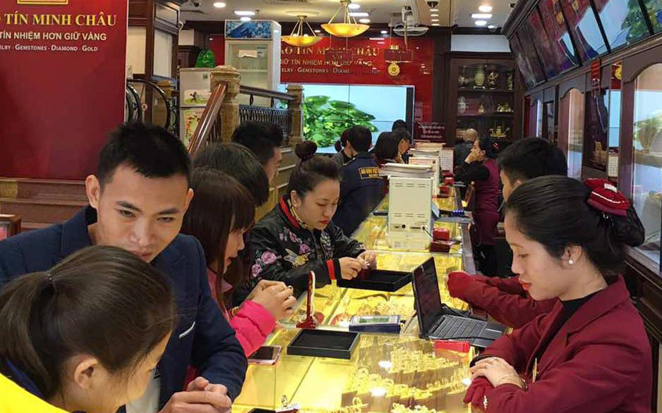 Giá vàng hôm nay 13/12: Vừa lên "đỉnh" 5 tuần đã giảm sâu