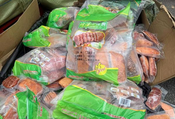 Hà Nội: Phát hiện hàng tấn thực phẩm đông lạnh 'lậu' tại sân siêu thị MM Mega Market  - Ảnh 6.
