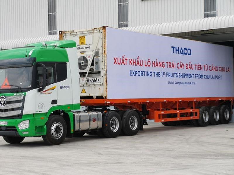 Những container chuối đầu tiên của mối quan hệ hợp tác giữa Thaco và HNG được xuất khẩu sang Trung Quốc.