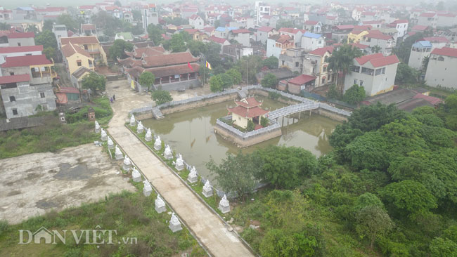 Những ngày vừa qua, 16 pho tượng La Hán làm bằng đá ngọc trắng nguyên khối tại chùa Khánh Long (xã Vĩnh Ngọc, Đông Anh, Hà Nội) đã bị phá hoại.