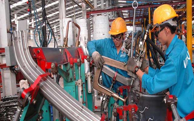 Người tiêu dùng Việt khó chạm giấc mơ ô tô giá rẻ?