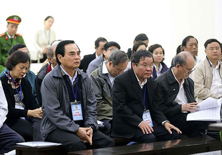 Tuyên án vụ 2 cựu Chủ tịch Đà Nẵng: Sẽ có bị cáo được miễn hình sự? - Ảnh 1.
