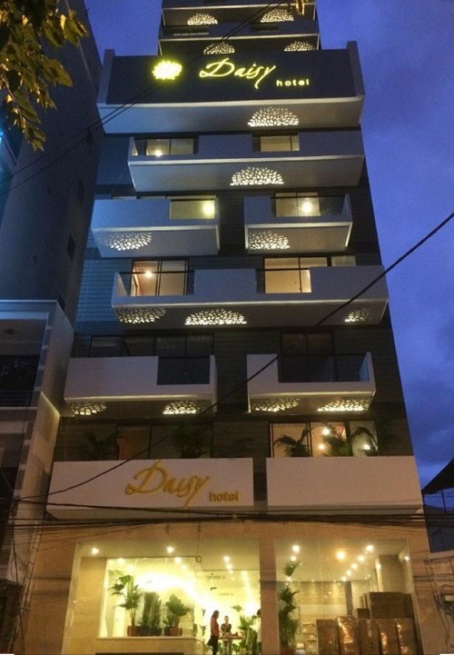 3 khách sạn ở Nha Trang tự ý “phình thêm” 76 phòng - Ảnh 2.
